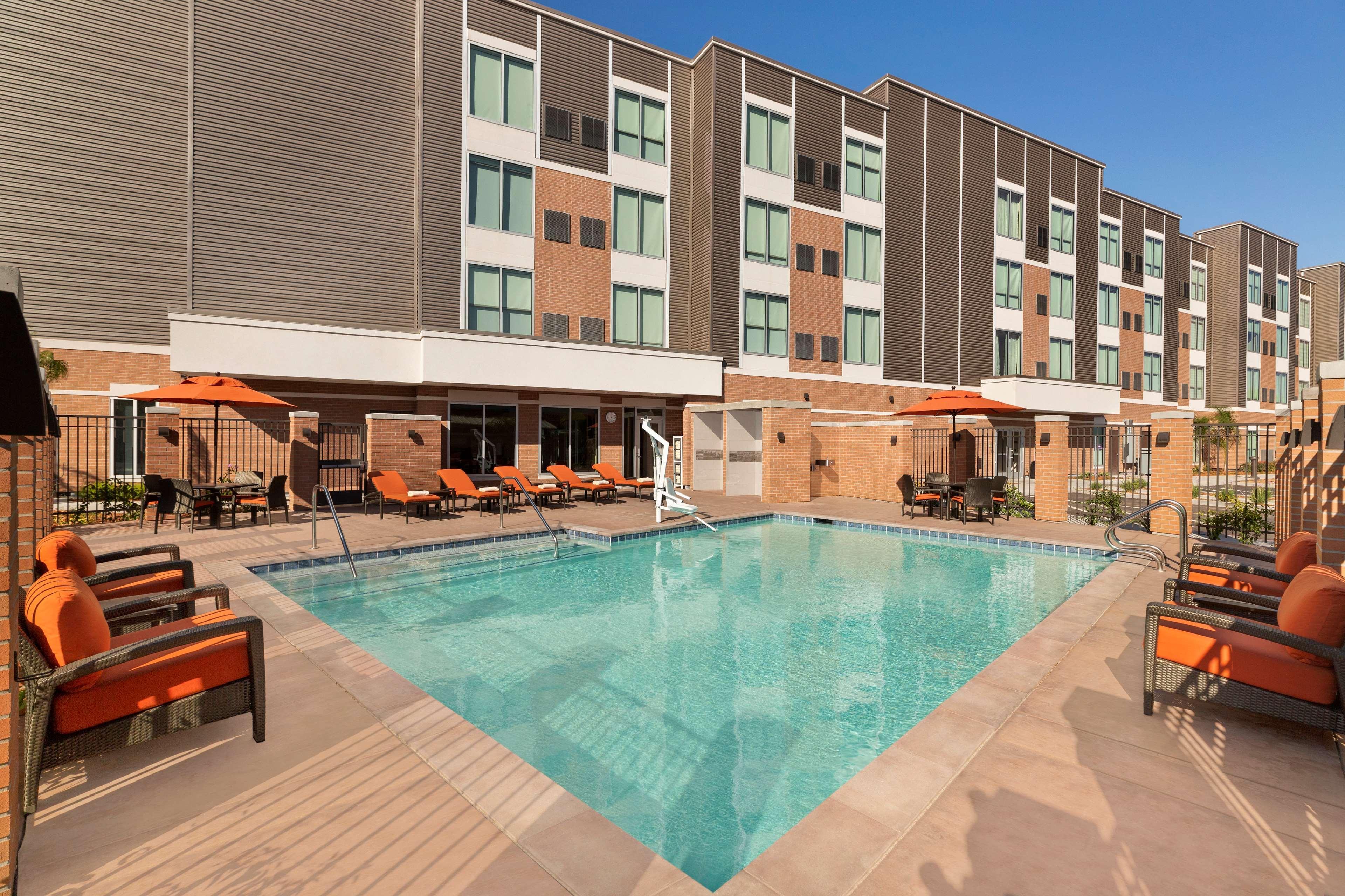 Hyatt Place Hotel 3*