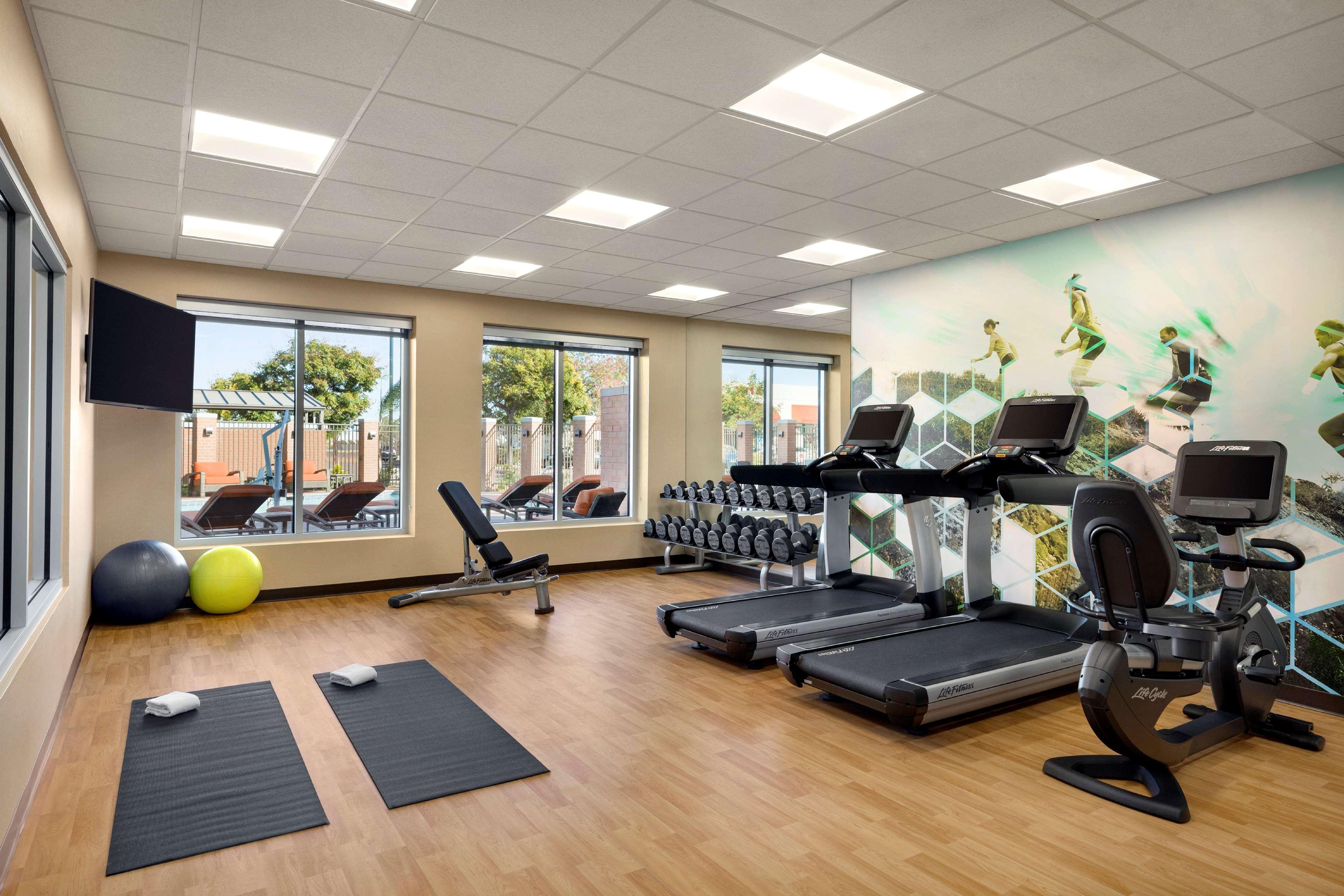 Hyatt Place Hotel 3*